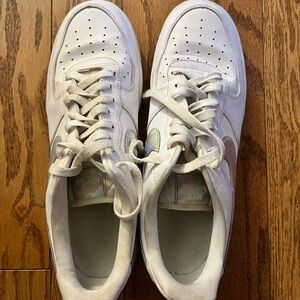 Nike Air Force 1 white sneakers

Women’s 12